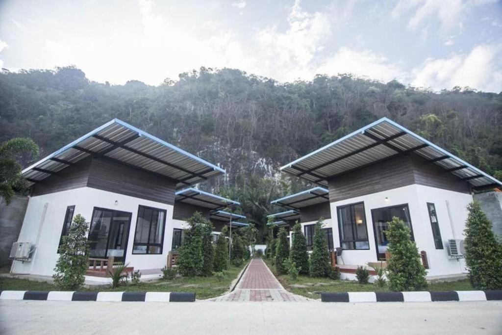 ภูผายอดรีสอร์ท ตรัง ภายนอก รูปภาพ
